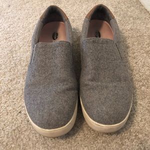 Dr. Scholls slip on grey shoes
